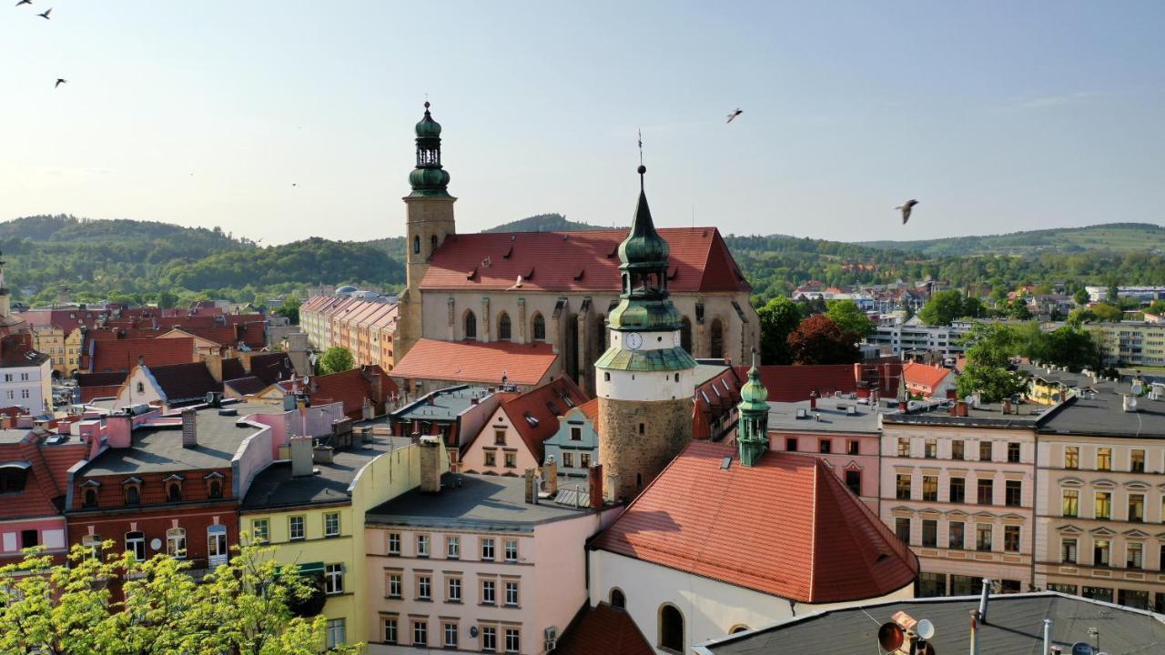 Central Apartamenty Jelenia Góra Kültér fotó